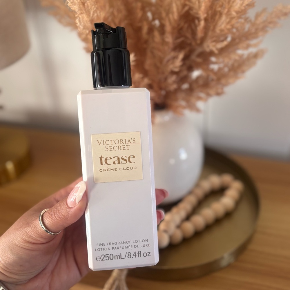 Victoria's Secret Tease Crème Cloud Lotion